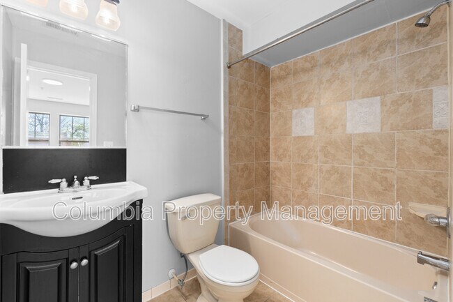 Building Photo - 1829 Providence St NE