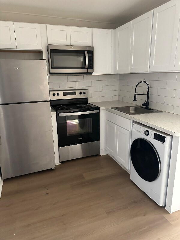 Building Photo - 301 Columbia Ave