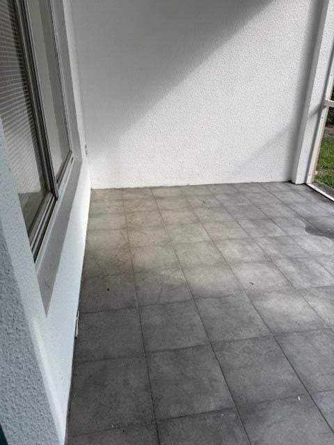 Building Photo - 815 W Boynton Beach Blvd