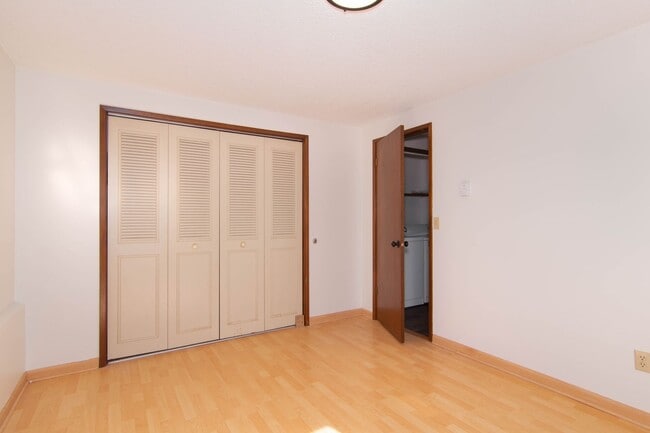 Building Photo - Freshly Updated 2 Bed 1 Bath Spokane Valle...