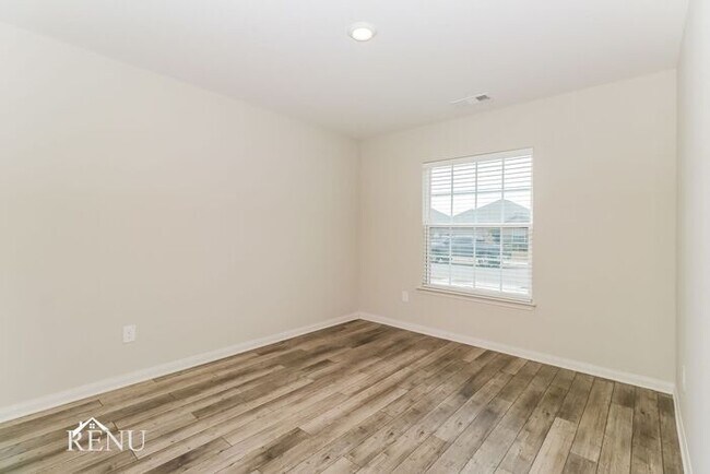 Building Photo - Coming Soon!