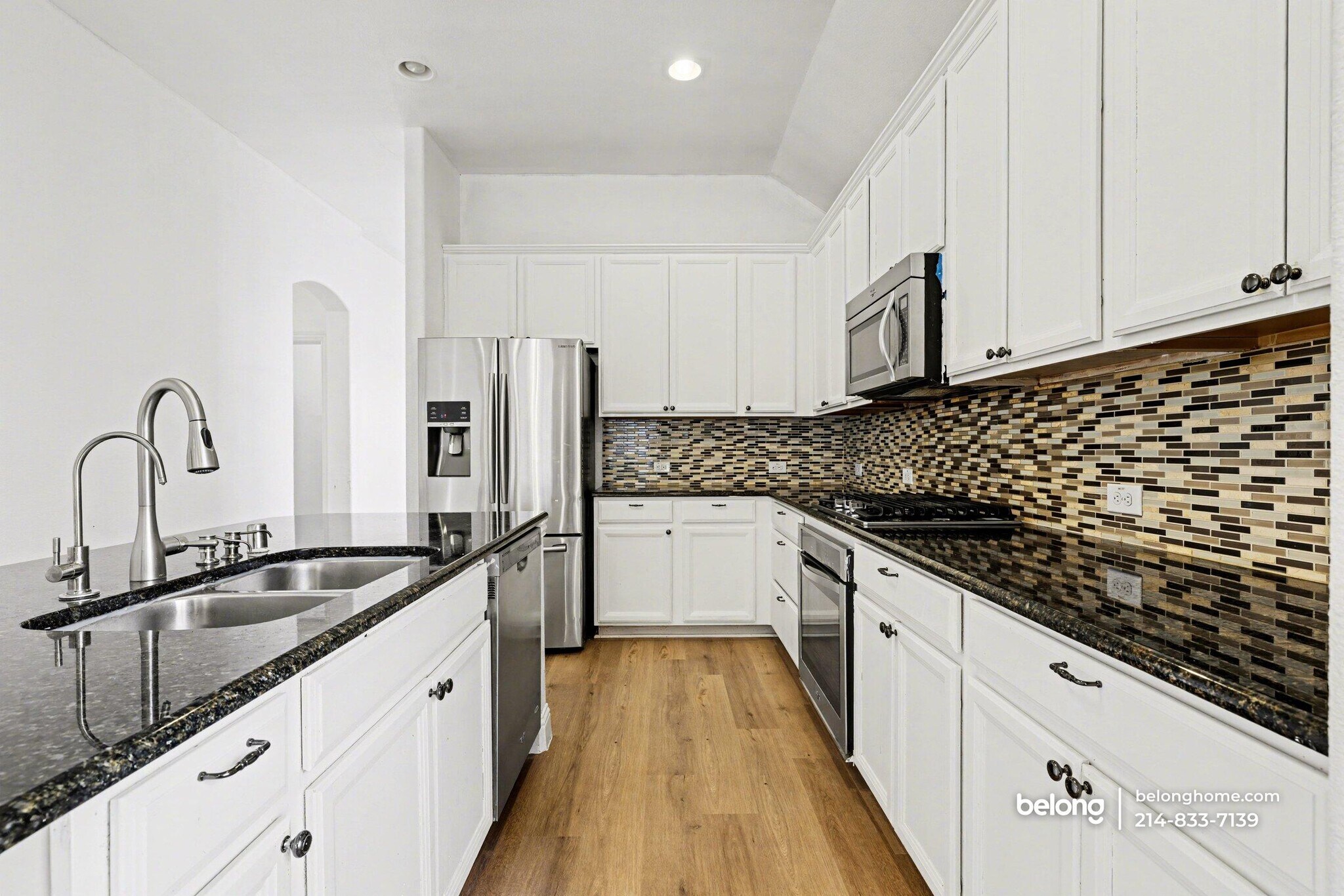 Building Photo - 741 Sundrop Dr