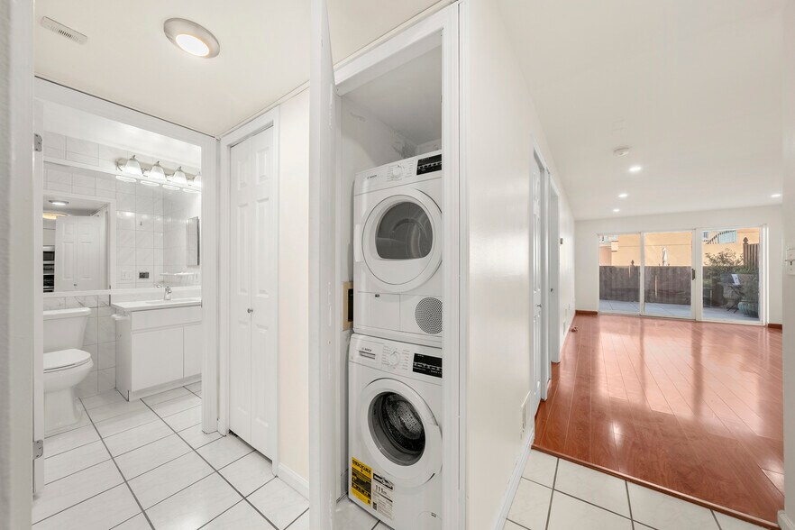 Building Photo - 303 Williams Ct