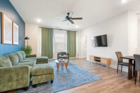 Building Photo - 1010 Falling Rock Pl