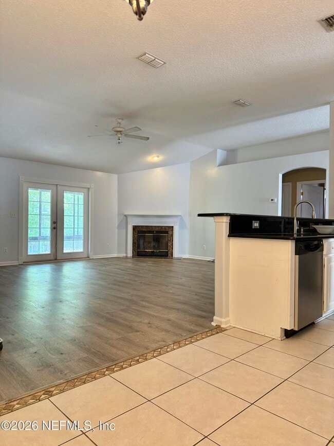 Building Photo - 12255 Lake Fern Dr E