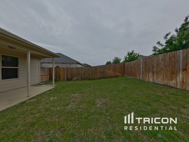 Building Photo - 10249 Pyrite Dr