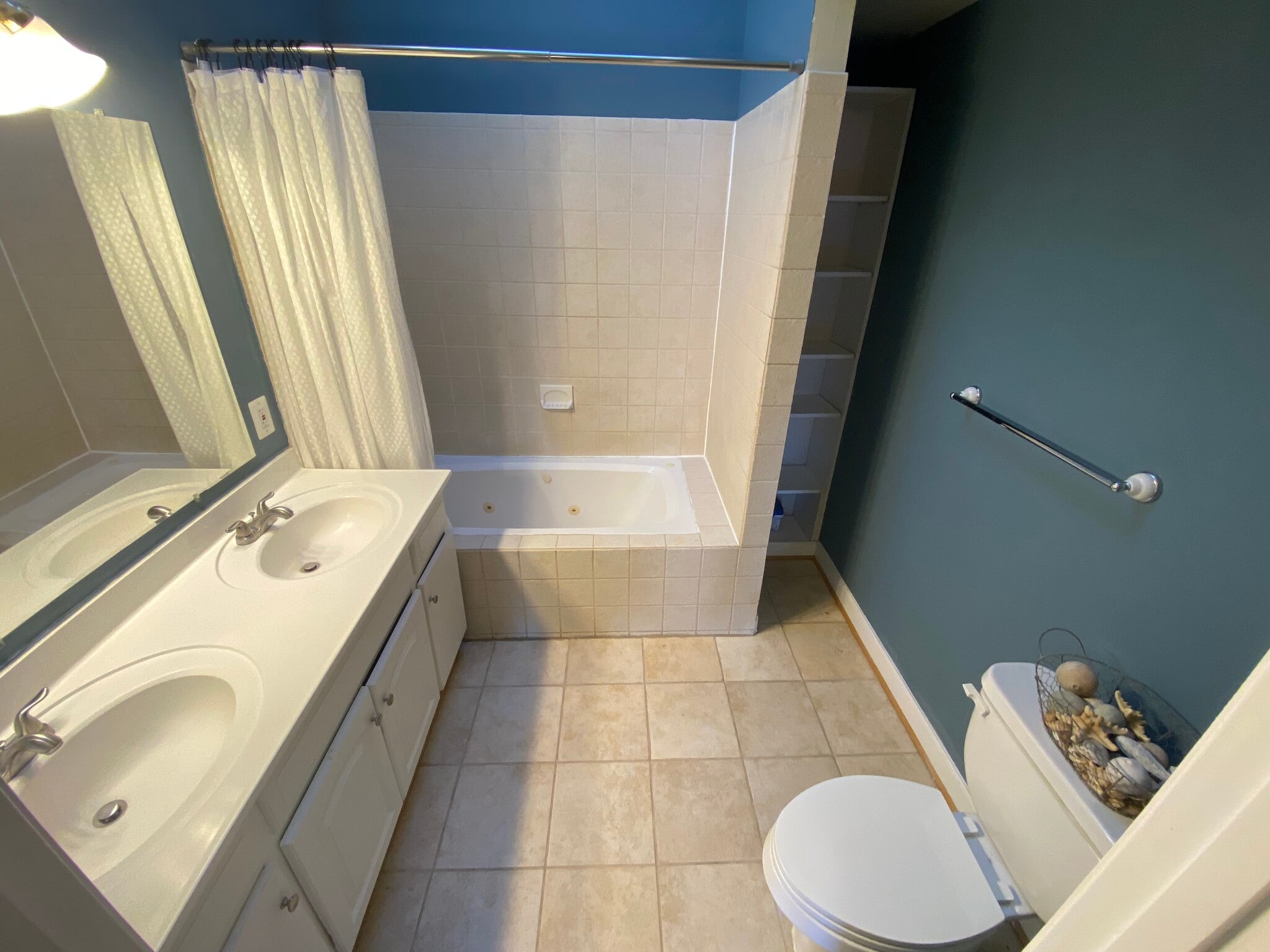 Building Photo - 1820 Madison Ave