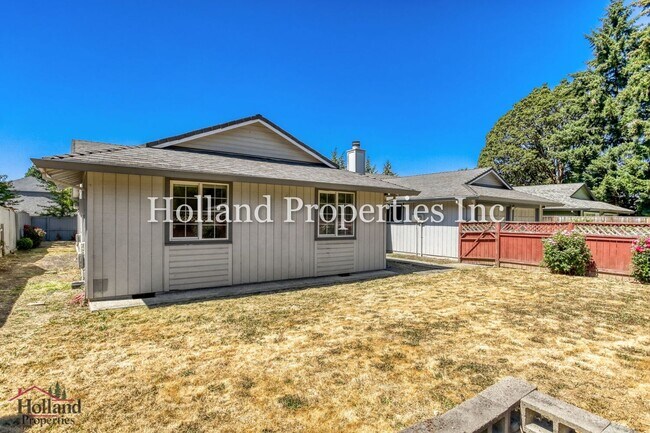 Building Photo - 6685-6687 SW 192nd Ave