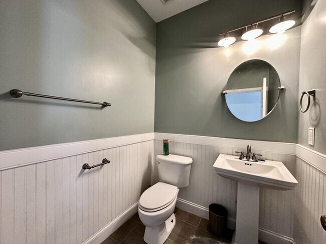 Building Photo - 11119 Amherst Glen Dr