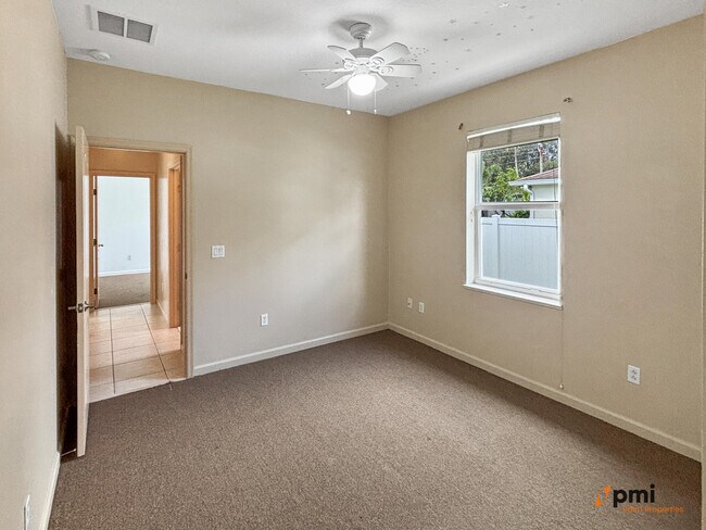 Building Photo - 2820 SE Melaleuca Blvd