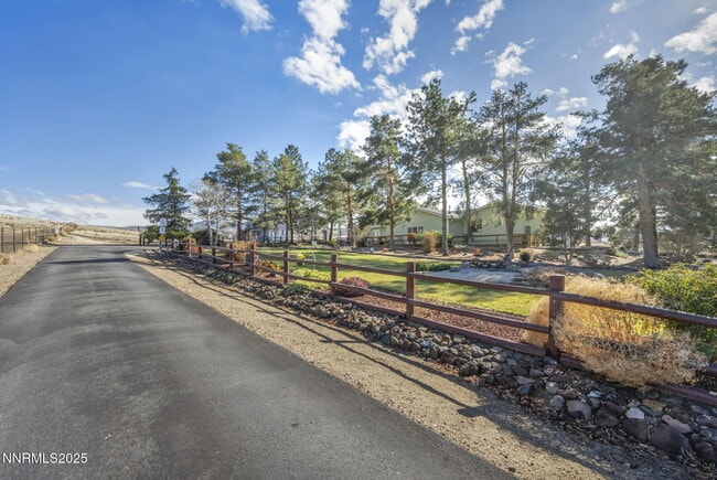 Building Photo - 30 El Caballo Trail