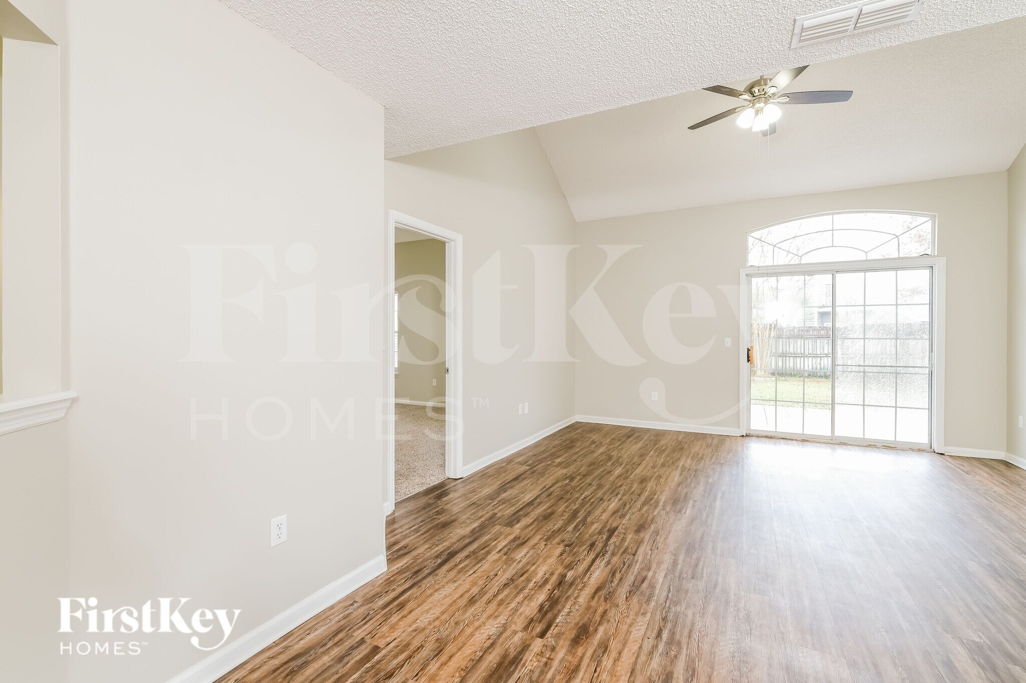 Building Photo - 9515 Southbrook Dr