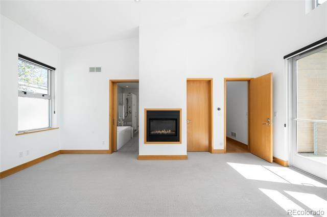 Building Photo - 947 S Gilpin St