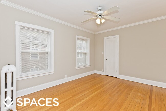 Building Photo - 1515 Hinman Ave