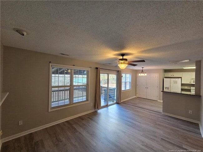 Building Photo - 220 Loxley Ln