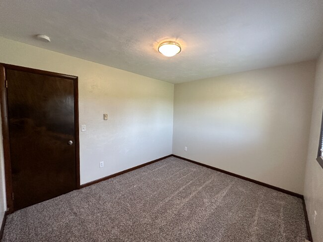 Building Photo - 6995 W 200 N