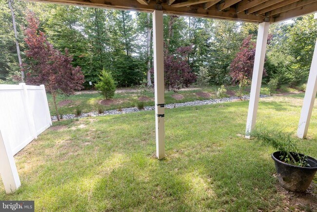 Building Photo - 1445 Honeylocust Dr