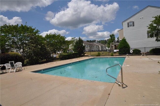 Building Photo - 5110 Neuse Commons Ln