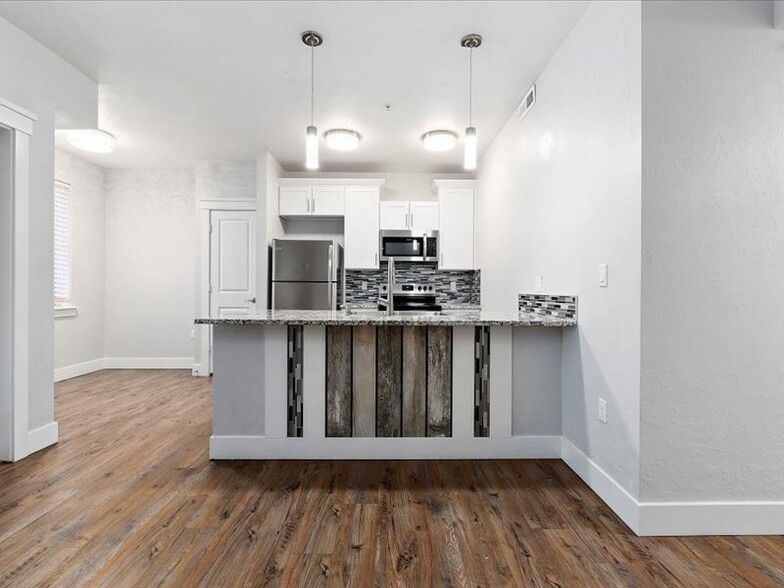 2x1 Kitchen Dining - Orchard Lofts