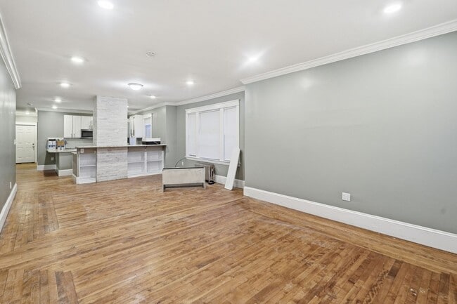 Building Photo - 131 Providence St