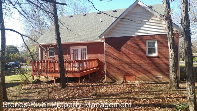 Building Photo - 4 br, 2.5 bath House - 522 Breslin Ave.