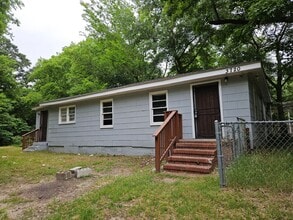 Building Photo - 3720 W Napier Ave