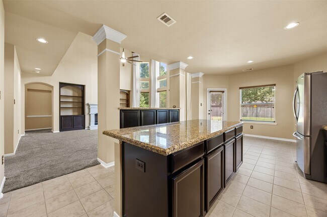 Building Photo - 13938 Sawmill Run Ln