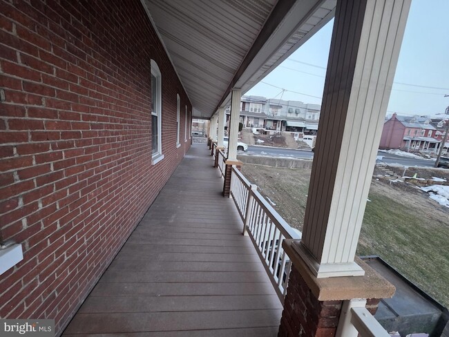 Building Photo - 434 S Fourth St