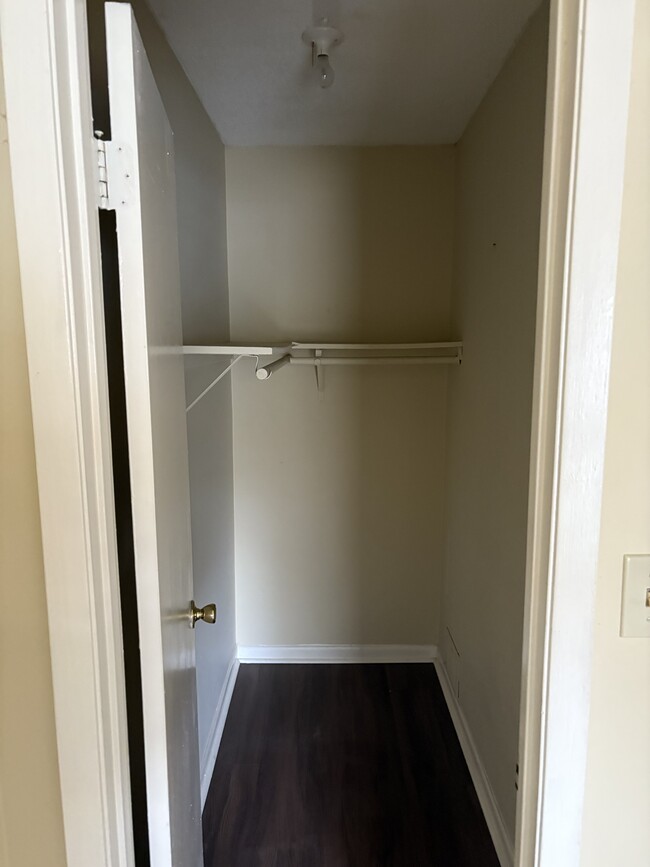 Closet - 103 Brutus Dr