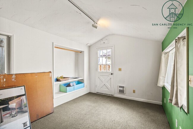 Building Photo - Spacious Three Bedroom Home in Country Club Area of Pebble Beach