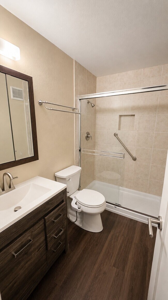 Building Photo - 3147 Westwood Ct