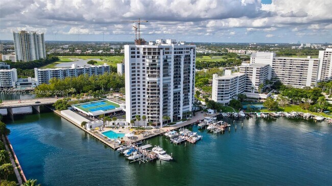 Building Photo - 300 Three Islands Boulevard