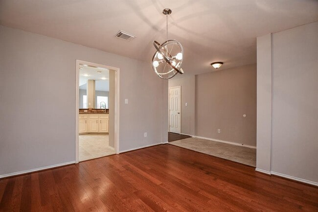 Building Photo - 4815 Mission Lake Ct