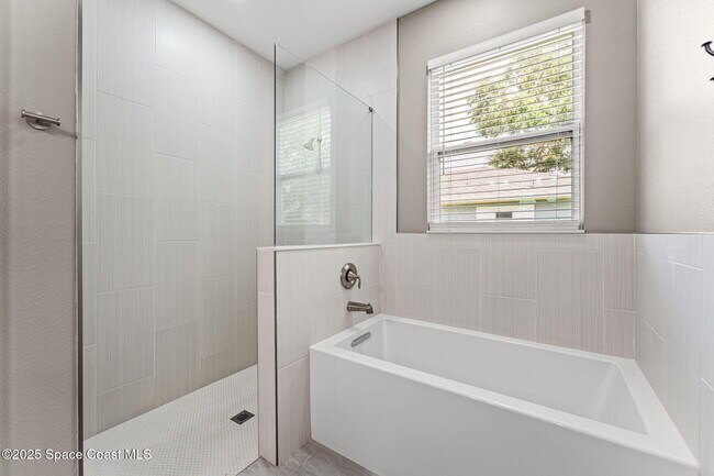 Building Photo - 295 San Marino Rd SW