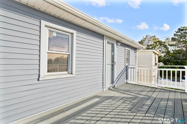 Building Photo - 75 Commercial St