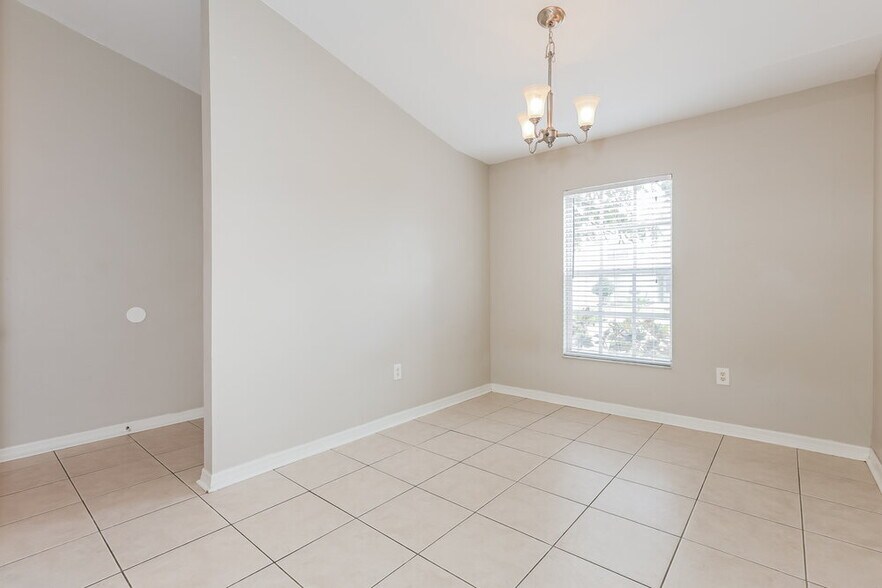 Building Photo - 119 Lookout Dr