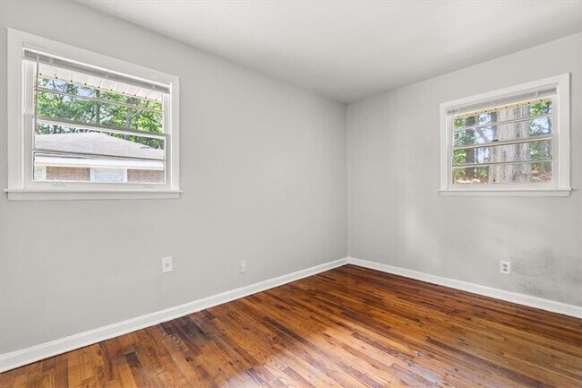 Building Photo - 190 Opal Dr