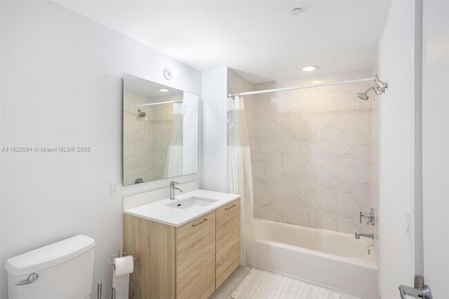 Building Photo - 16385 Biscayne Blvd