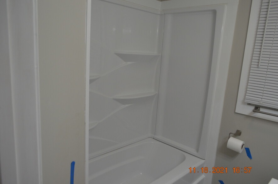 Building Photo - 2641 Orchid Ave