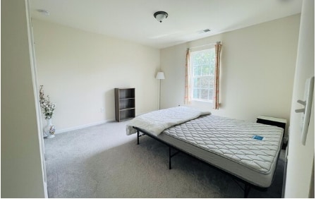 Building Photo - A charming house w/ 4 beds and 3bath in Ha...