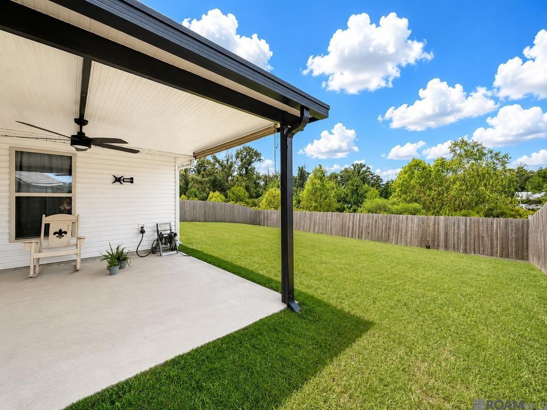 Building Photo - 18311 Terraceside Dr