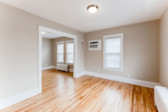 Building Photo - 273 W Sturgis St