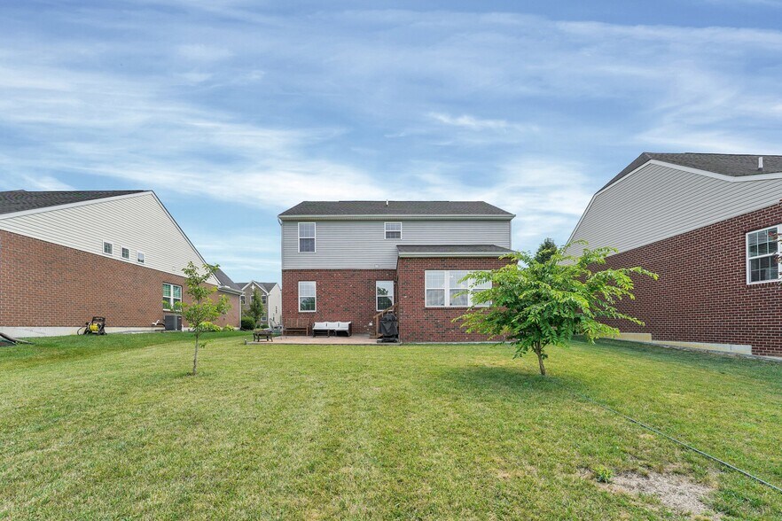 Building Photo - 6468 Holly Ln