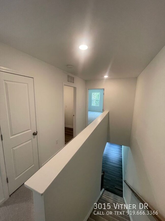 Building Photo - 3015 Vitner Dr