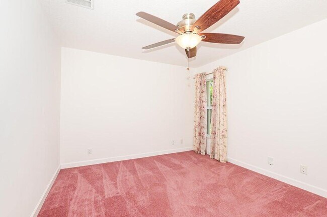 Building Photo - 2270 SW Tampico St