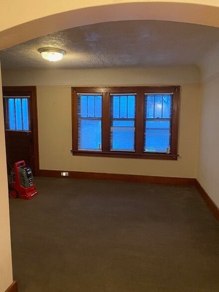 Building Photo - 2947 N 54th St