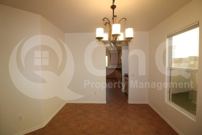 Building Photo - 779 W Calle La Bolita