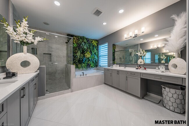 Building Photo - 17119 Aquavera Way