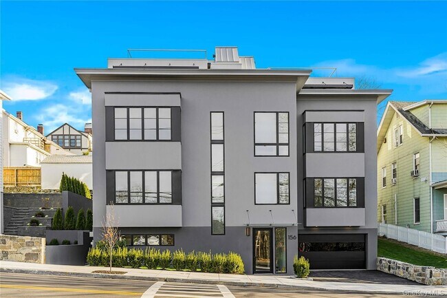 Building Photo - 156 Palisade St