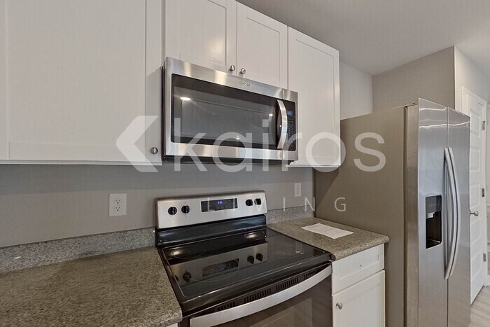 Building Photo - 253 Monarch Ln